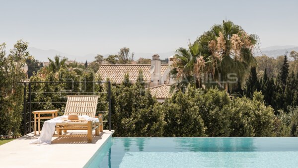 Luxury 6 Bedroom Villa for Sale in Marbella Golden Mile Walking Distance to Puente Romano