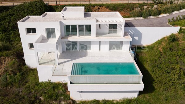 Brand New Villa for Sale in La Mairena Marbella with Panoramic Sea Views