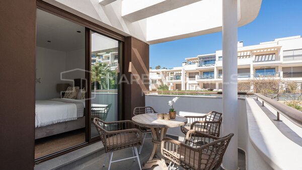 Contemporary Penthouse for Sale in South Place, Estepona | Rooftop Jacuzzi & Sea Views