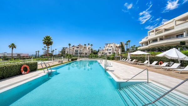 Strandnahes Erdgeschossapartment zum Verkauf in Velaya Estepona | New Golden Mile
