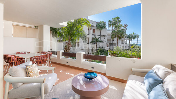 Beachfront Apartment for Sale in Bahía del Velerín | New Golden Mile Estepona