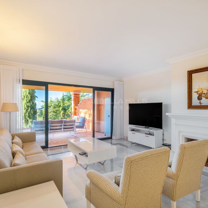 Elegant Corner Apartment for Sale in Monte Halcones, Benahavís – Panoramic Mediterranean Views and Refined Costa del Sol Living