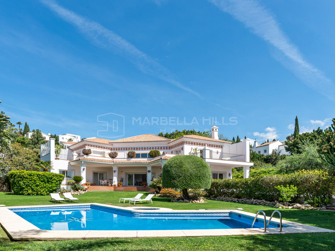 Élégante villa avec vue mer à vendre à Paraíso Alto – Art de vivre andalou raffiné sur la Costa del Sol