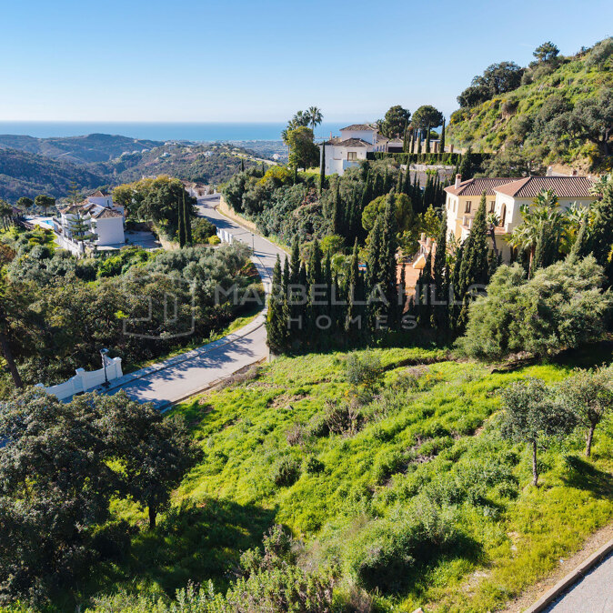 Exceptional Plot for Sale in Monte Mayor, Benahavís – Panoramic Sea Views and Approved Villa Project
