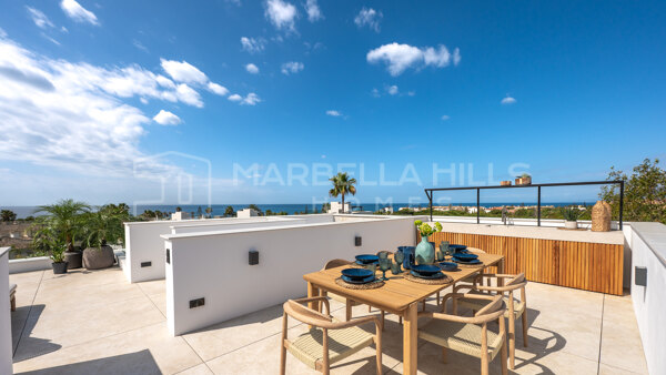 Villa contemporánea de lujo junto a la playa en venta en Marbesa, Marbella – Estilo de vida mediterráneo moderno a pocos pasos del mar