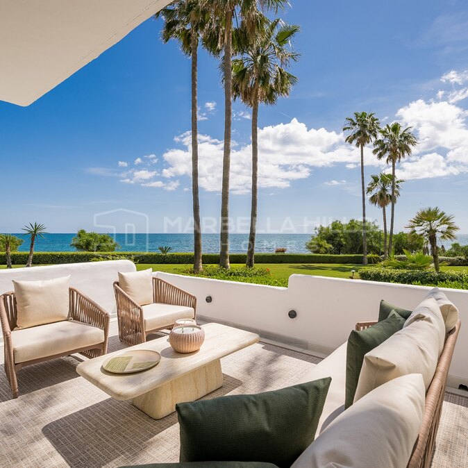 Appartement Exclusif en Première Ligne de Plage à Alcazaba Beach, Estepona