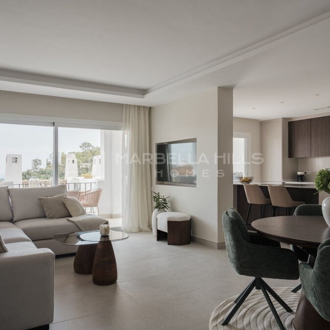 Appartement avec vue panoramique sur la mer à vendre à Los Almendros, Benahavís