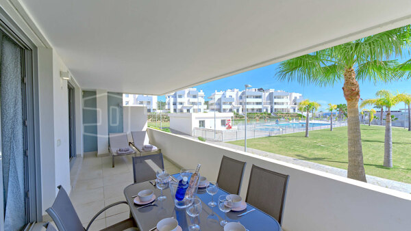 Wohnung mit Meerblick und Vermietungslizenz zum Verkauf in Serenity Views, Estepona