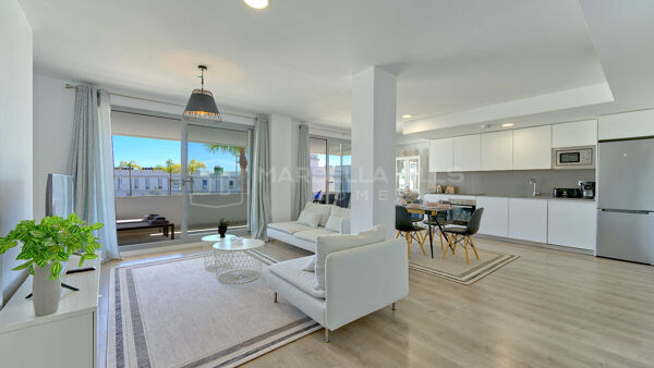 Appartement avec vue sur la mer et licence touristique à vendre à Serenity Views, Estepona