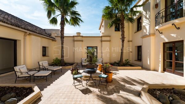 Luxury Estate for Sale in El Velerín, Estepona | Sea Views, 99,660 m² Plot and Organic Gardens