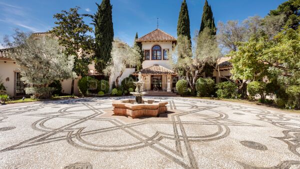 Villa de luxe à vendre à La Zagaleta | Domaine privé exclusif avec maison d’invités