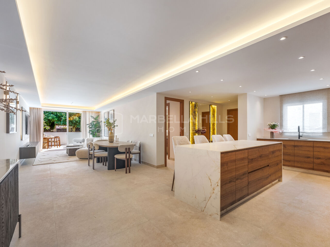 Appartement de Luxe en Rez-de-Chaussée à Vendre à Nueva Andalucía, Marbella | À Pied de Puerto Banús