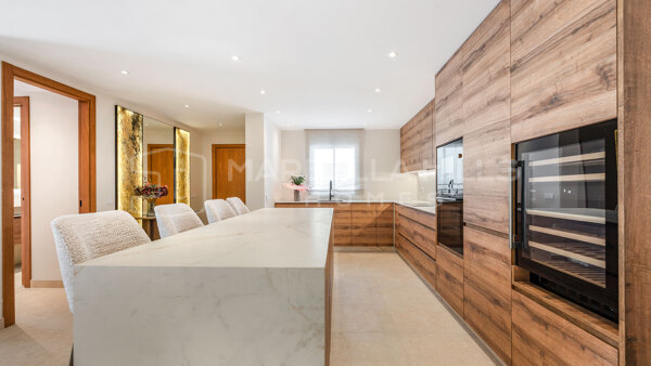 Luxury Ground Floor Apartment for Sale in Nueva Andalucía, Marbella | Walking Distance to Puerto Banús