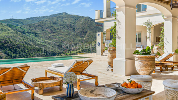 Luxury Villa for Sale in Monte Mayor, Benahavís | Spa, Heated Pool and Panoramic Views