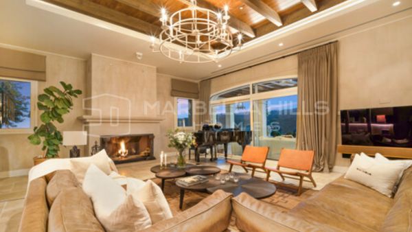 Luxury Villa for Sale in Monte Mayor, Benahavís | Spa, Heated Pool and Panoramic Views