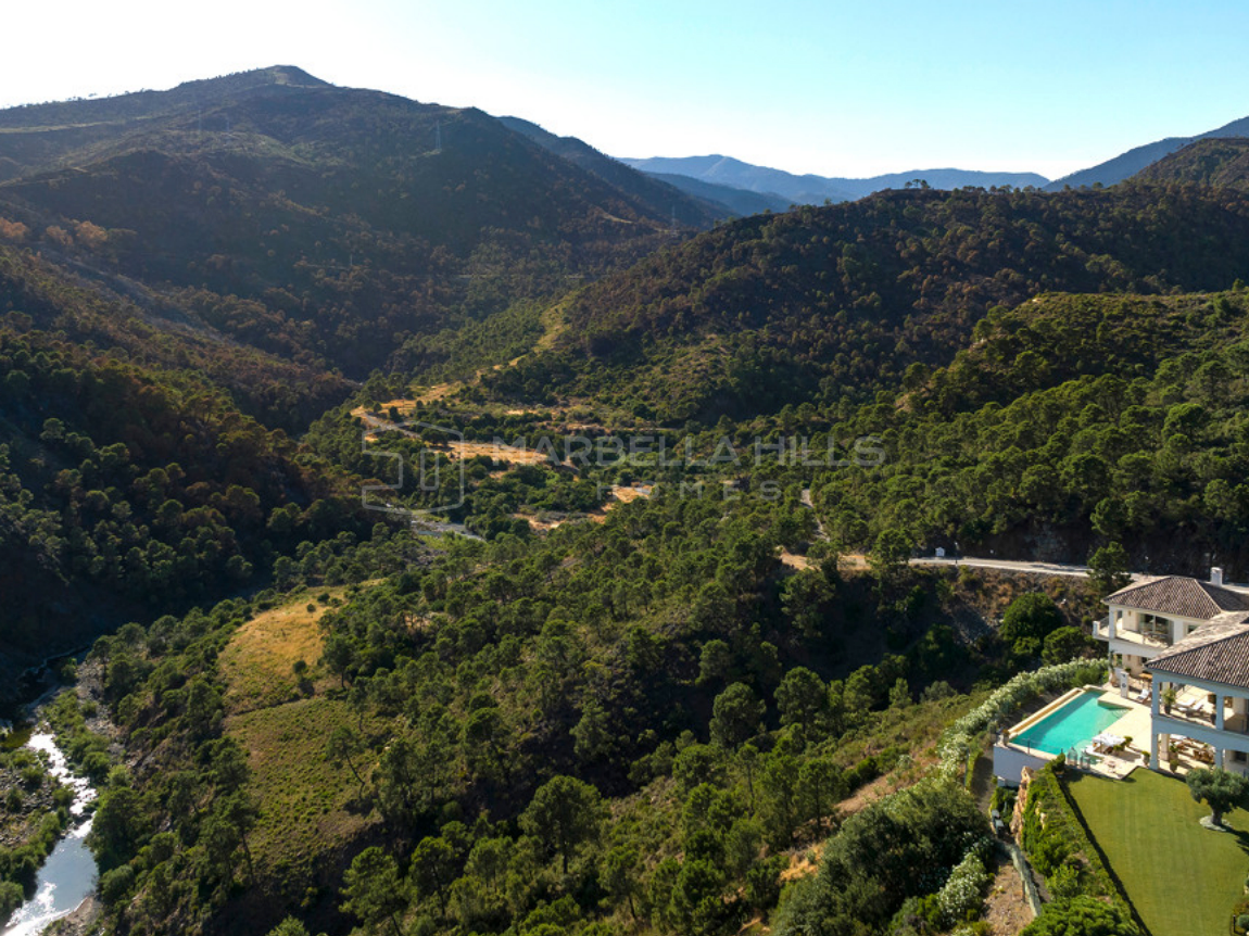 Villa de Luxe à Vendre à Monte Mayor, Benahavís | Spa, Piscine Chauffée et Vues Panoramiques
