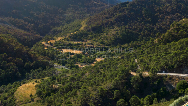 Villa de Luxe à Vendre à Monte Mayor, Benahavís | Spa, Piscine Chauffée et Vues Panoramiques