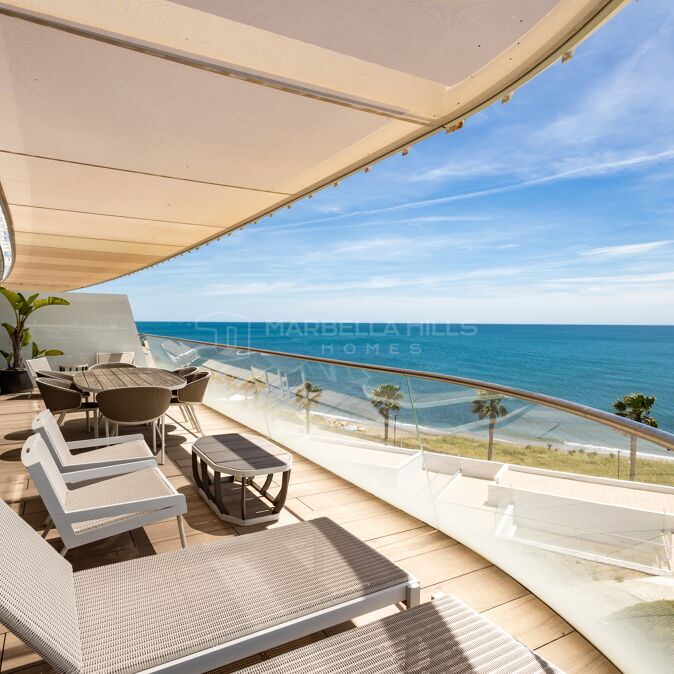 Luxury Beachfront Apartment for Sale in The Edge, Estepona – Panoramic Sea Views and Five-Star Amenities