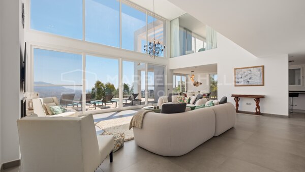 Moderne Luxusvilla zum Verkauf in La Mairena, Marbella Ost | Infinity-Pool und Panoramablick auf das Meer