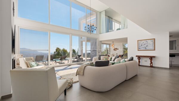 Moderne Luxusvilla zum Verkauf in La Mairena, Marbella Ost | Infinity-Pool und Panoramablick auf das Meer