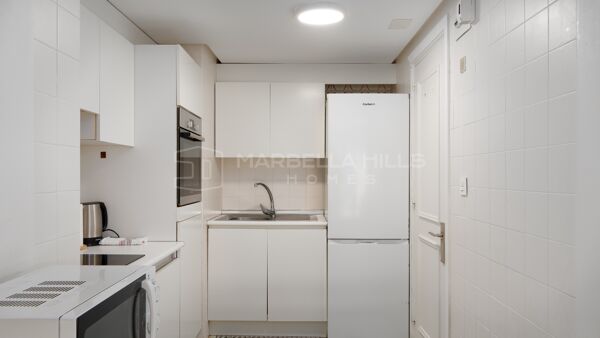 Apartment for Sale in Jardines del Mar with touristic license, Marbella Golden Mile | Walk to Beach
