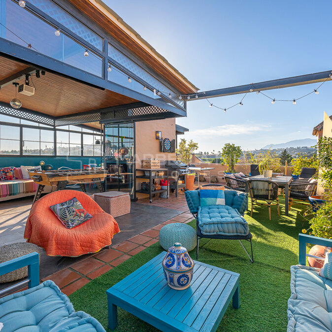 Penthouse Duplex de Luxe à Vendre près d'Atalaya Golf, Estepona