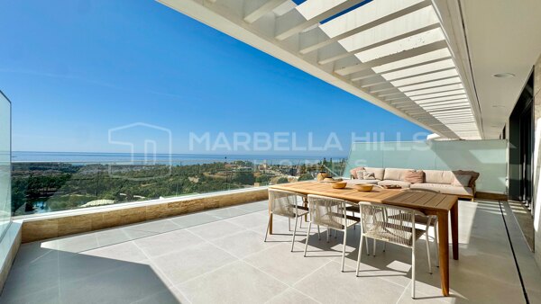 Contemporary Penthouse for Sale in Australy Libella, New Golden Mile Estepona | Panoramic Sea Views & Private Solarium