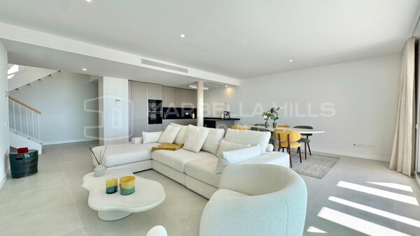 Contemporary Penthouse for Sale in Australy Libella, New Golden Mile Estepona | Panoramic Sea Views & Private Solarium