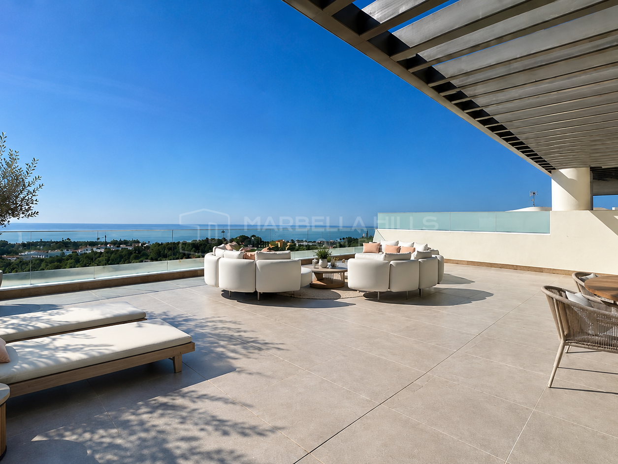 Contemporary Penthouse for Sale in Australy Libella, New Golden Mile Estepona | Panoramic Sea Views & Private Solarium