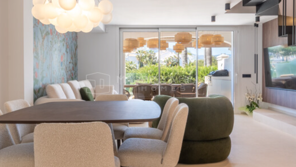 Maison de Ville à Vendre à Arco Iris, Marbella Golden Mile – À Deux Pas de la Plage et de Puente Romano