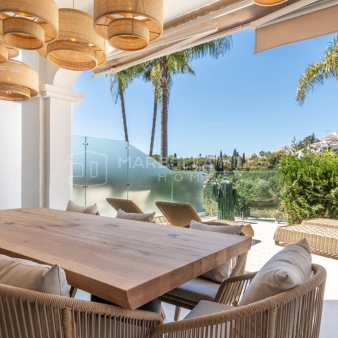 Townhouse for Sale in Arco Iris, Marbella Golden Mile – Walking Distance to Puente Romano and the Beach
