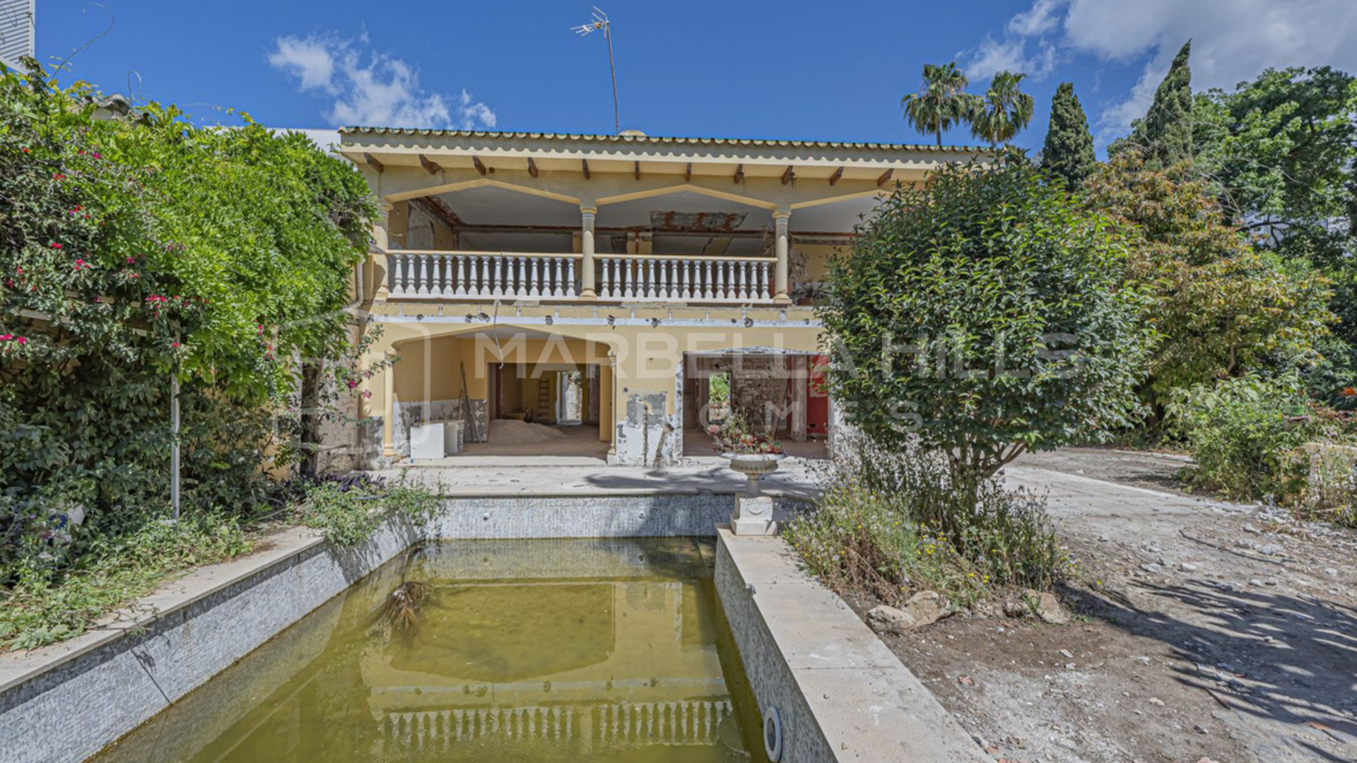 Guía inmobiliaria de El Herrojo, Benahavís: La Quinta en su punto más alto
