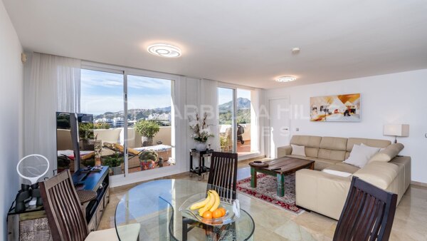 Sea View Apartment for Sale in Ocean Pines, Benahavís | 4 Bedrooms and Panoramic Mountain Views