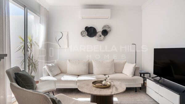 Charming Andalusian Townhouse with Rooftop Terrace for Sale in Altos del Rodeo, Nueva Andalucía