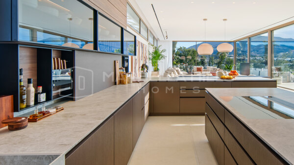 Villa Contemporaine Ultra-Luxueuse à Vendre dans le Golf Valley de Nueva Andalucía, Marbella