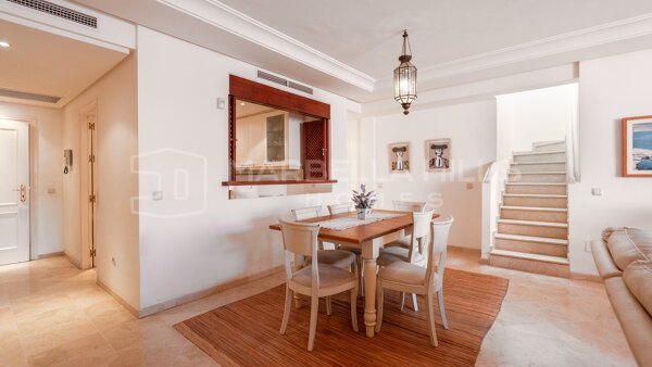 Penthouse Duplex de Luxe en Front de Mer à Menara Beach, Estepona – New Golden Mile