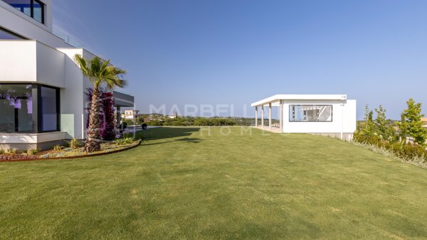 Villa contemporaine de luxe exceptionnelle de 8 chambres à Sotogrande Alto avec vues golf et mer