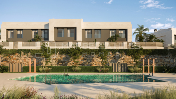 Luxuriöse Reihenhäuser zum Verkauf in Mijas Costa nahe Strand und Golf