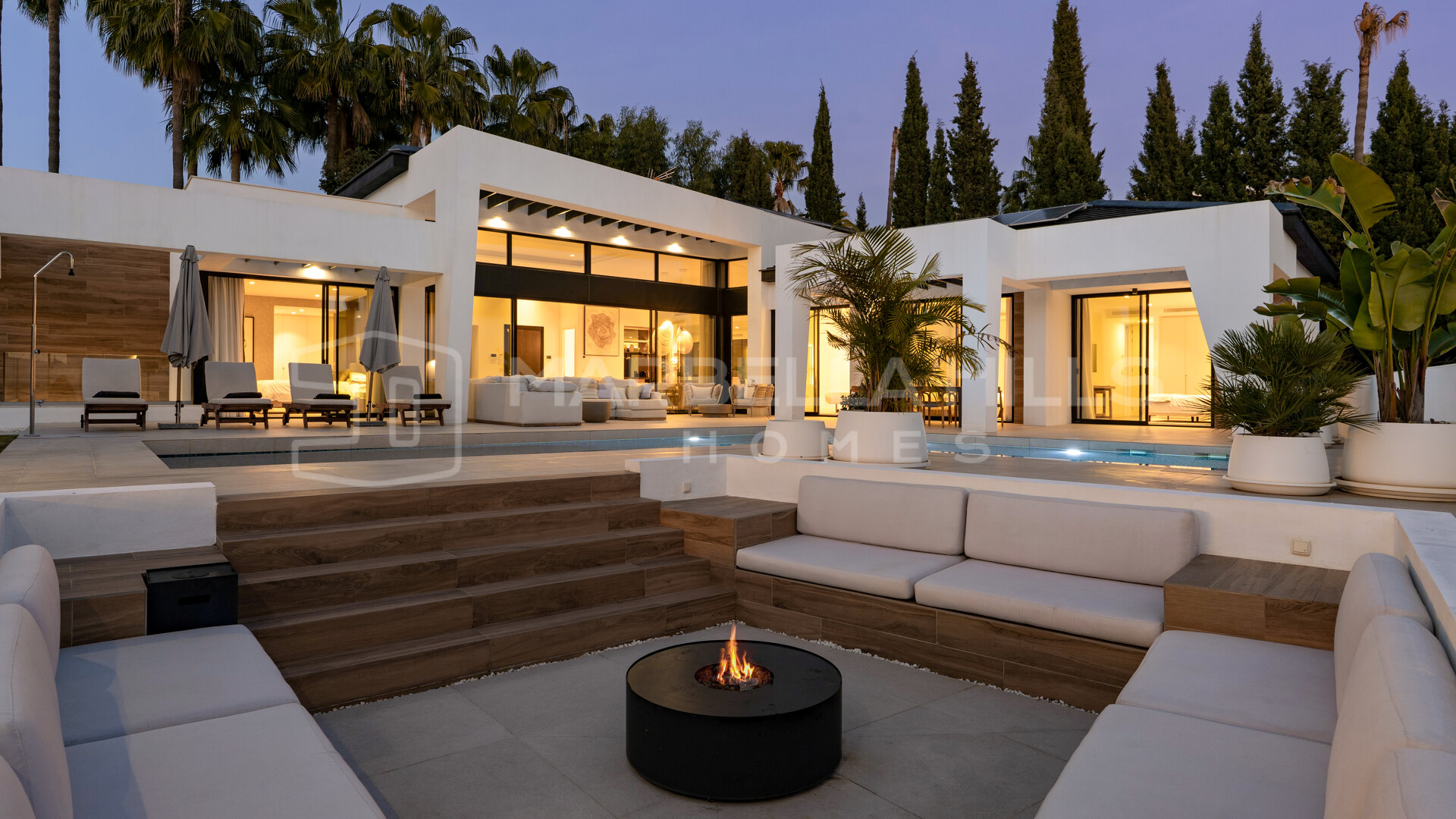 Villa contemporánea de lujo en venta en Marbella cerca de Los Naranjos Golf Club