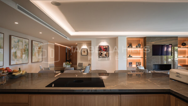 Appartement de luxe avec jardin et piscine privée à Aloha Park, Nueva Andalucía