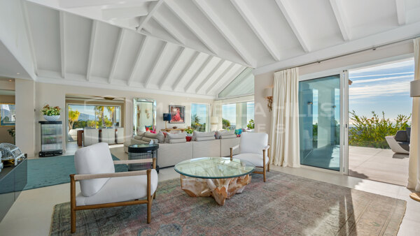 Luxury Estate for Sale in Puerto del Almendro Benahavís – Panoramic Sea View Villa near Marbella and Puerto Banús