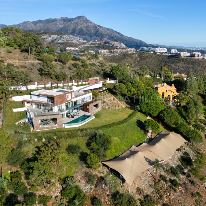 Luxury Villa for Sale in El Madroñal Benahavís – Contemporary Sea View Villa near Marbella