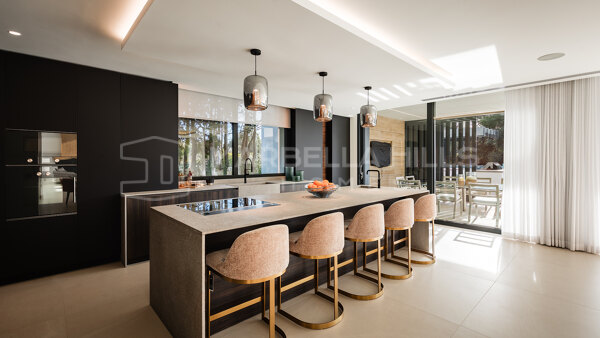 Exclusiva villa contemporánea en Kings & Queens, Sotogrande Costa