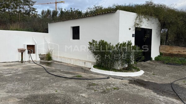 Traditionelle Finca mit Meerblick auf 30.000 m² großem Grundstück in Guadalmansa, Estepona