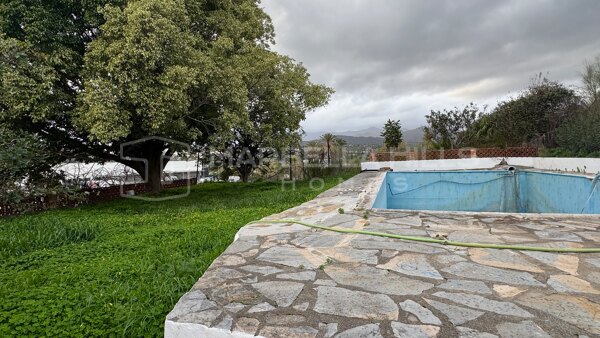 Traditionelle Finca mit Meerblick auf 30.000 m² großem Grundstück in Guadalmansa, Estepona