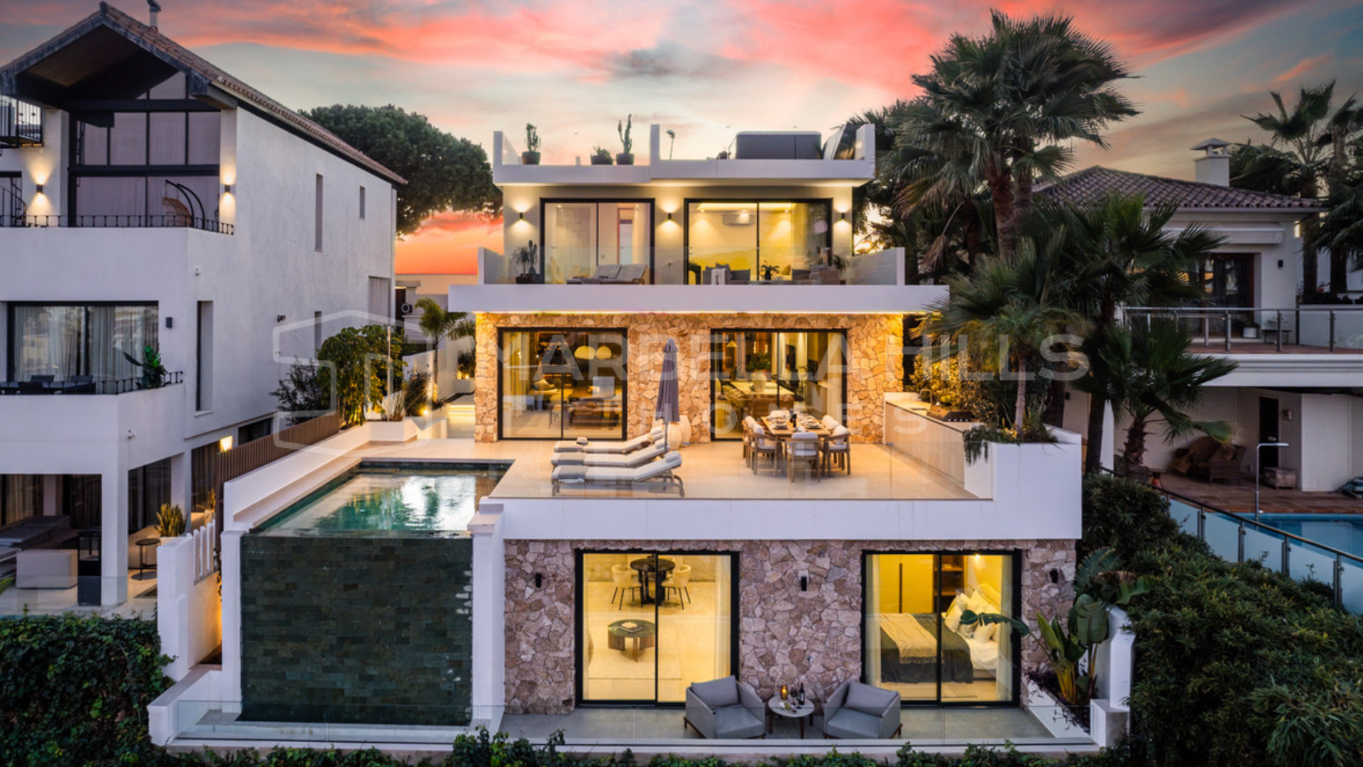 Villa de Luxe Design avec Vues Panoramiques à Nueva Andalucía