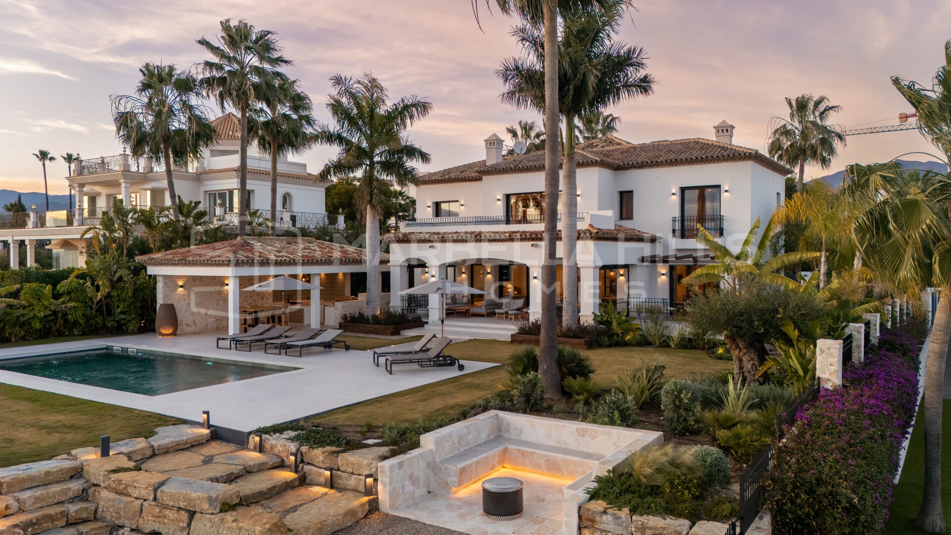 Villa de lujo con vistas al mar en Los Flamingos Benahavís – Residencia contemporánea cerca de Villa Padierna Marbella