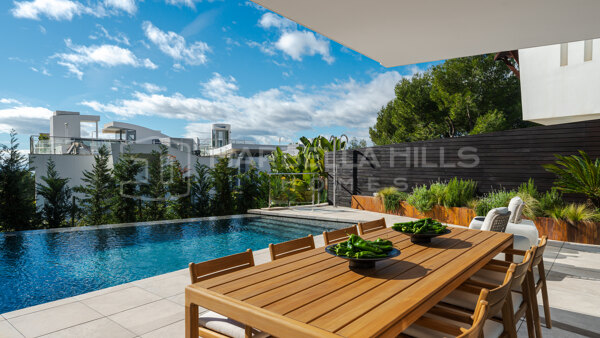 Contemporary luxury villa with sea views in Meisho Hills, Marbella Golden Mile