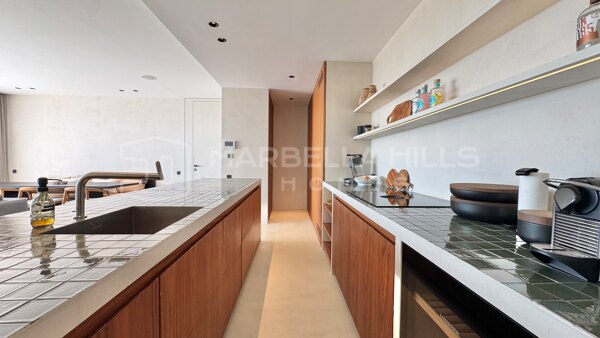 Appartement de luxe avec vues panoramiques sur la mer à vendre à La Quinta, Benahavís – Byu Hills