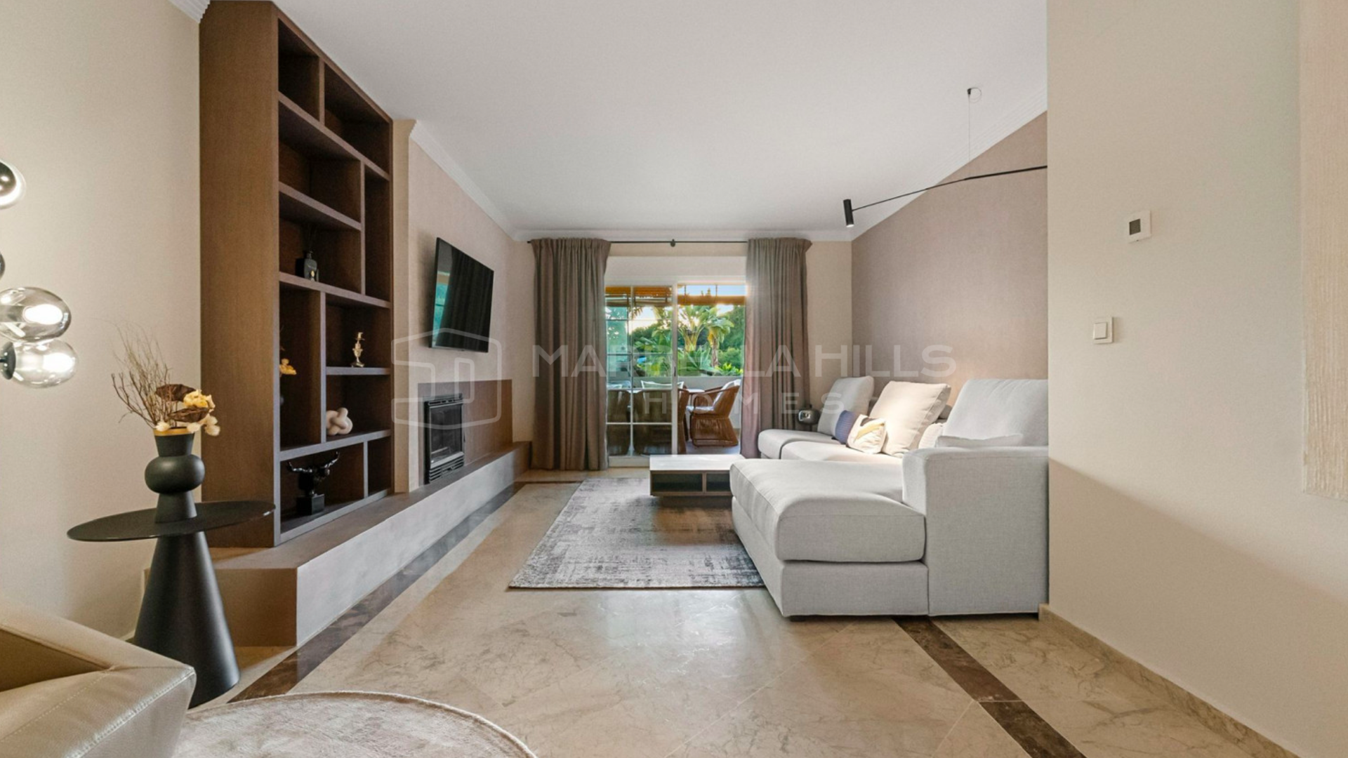 Ground-floor 3-bedroom apartment walk-to-beach – Balcón de Puente Romano, Marbella Golden Mile